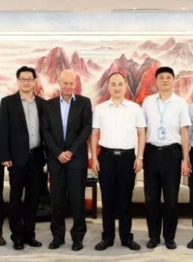 亞大與深燃高層會晤深交流 加強(qiáng)合作謀發(fā)展